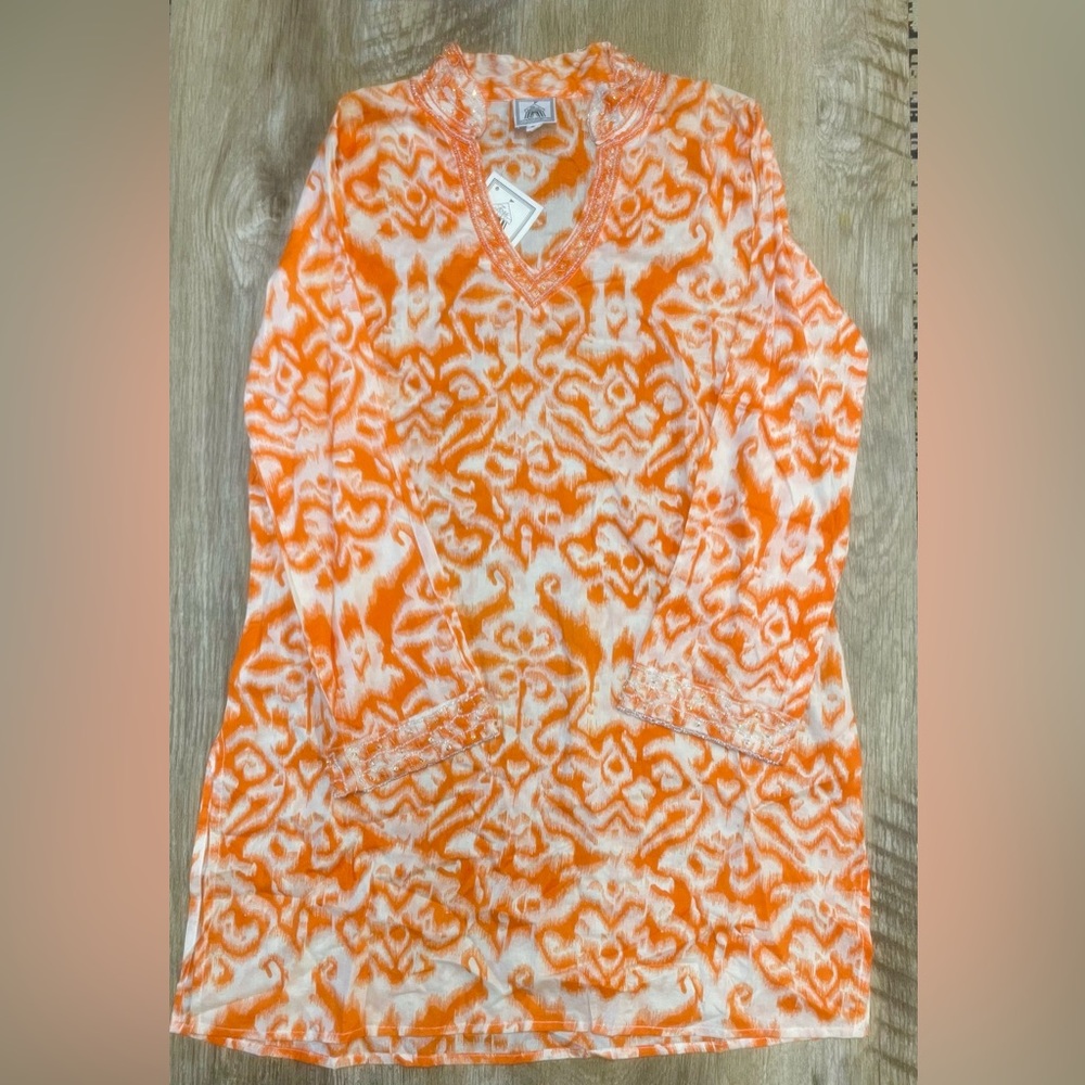 NWT Beach coverup with a little glam!
